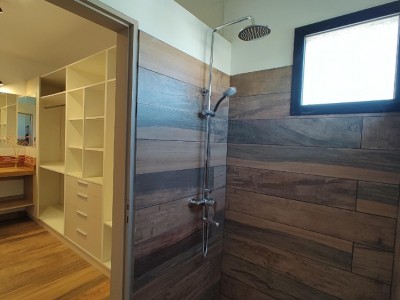 BARRIO CAÑITAS , HERMOSA CASA A ESTRENAR