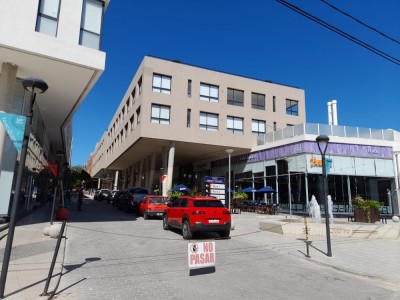 PASEO 4 , PLENO CENTRO DEPARTAMENTOS DE 1 Y 2 DORMITORIOS