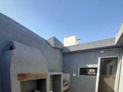 OPORTUNIDAD HERMOSO PH A LA VENTA , BARRIO SANTA RITA