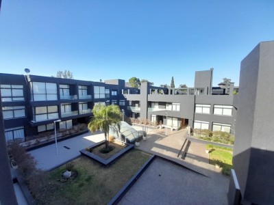 VENTA HERMOSO DEPARTAMENTO PREMIUM , FRENTE COSTANERA