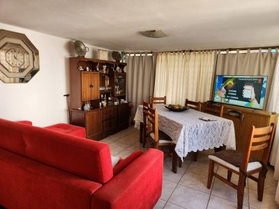 Venta - Oportunidad , 2 Hermosas Propiedades En Un Solo Terreno , 8 Cuadras Del Centro