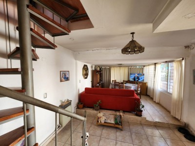 Venta - Oportunidad , 2 Hermosas Propiedades En Un Solo Terreno , 8 Cuadras Del Centro